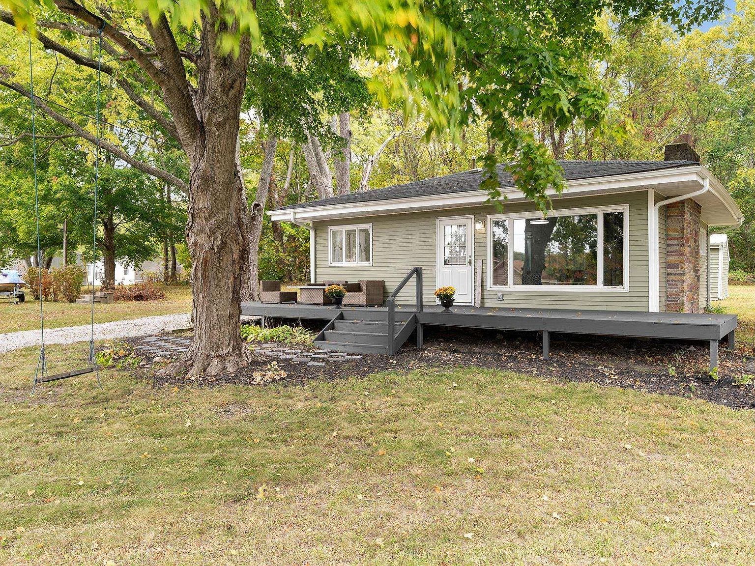 5255 E Bay Front Ct Monticello, IN 47960 - Thumbnail 4