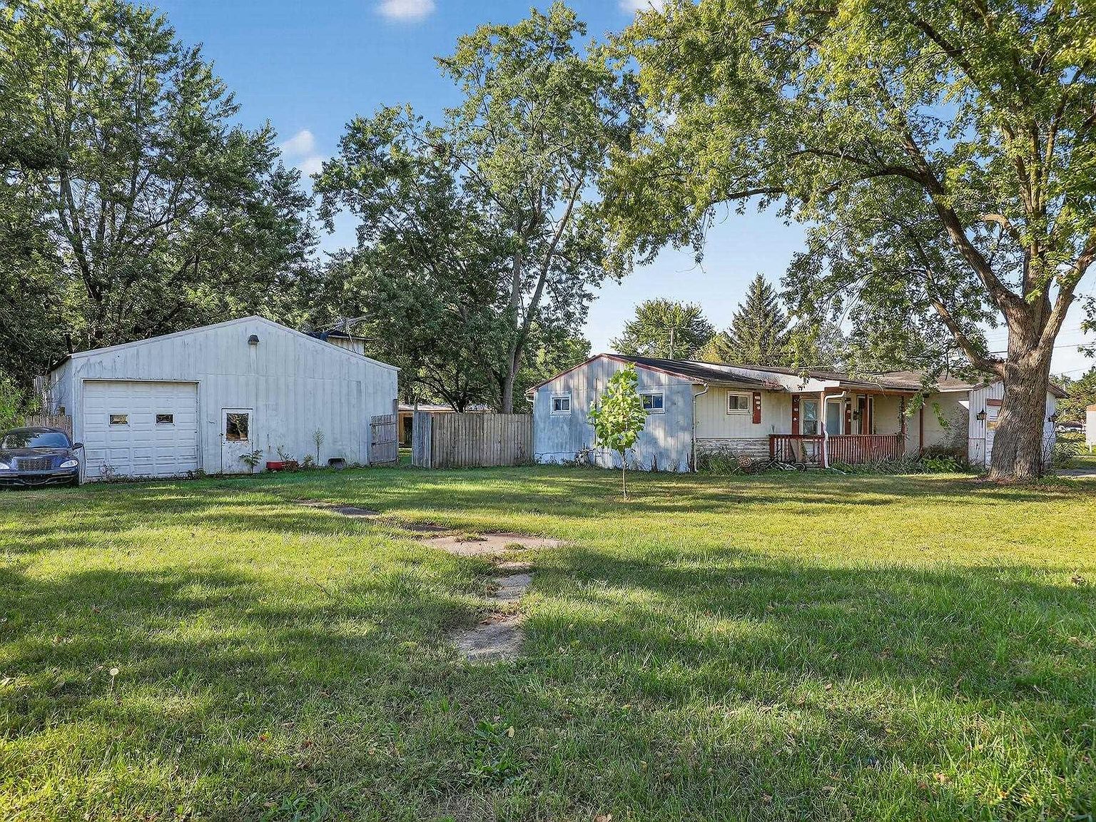 301 E Summitville St Summitville, IN 46070 - Thumbnail 4