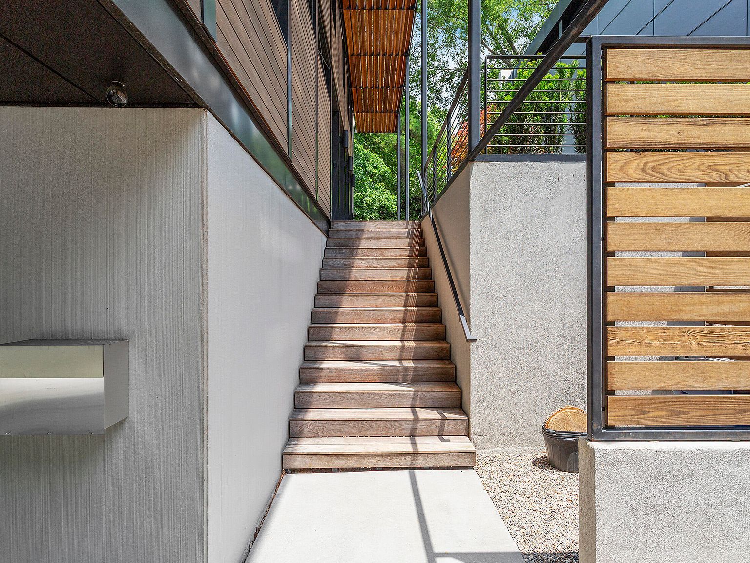 922 Tower St Raleigh, NC 27607 - Thumbnail 4