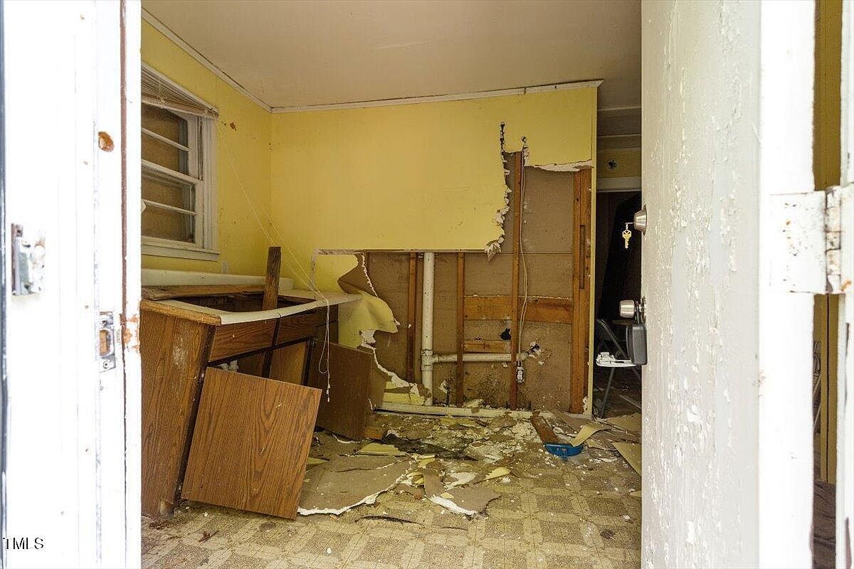 503 Edwards Dr Chapel Hill, NC 27516 - Thumbnail 4