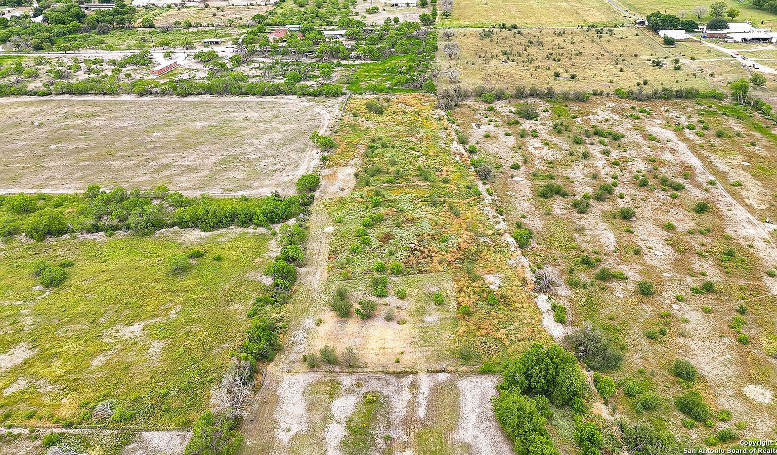 302 Private Road 5726 #10 Devine, TX 78016 - Thumbnail 4