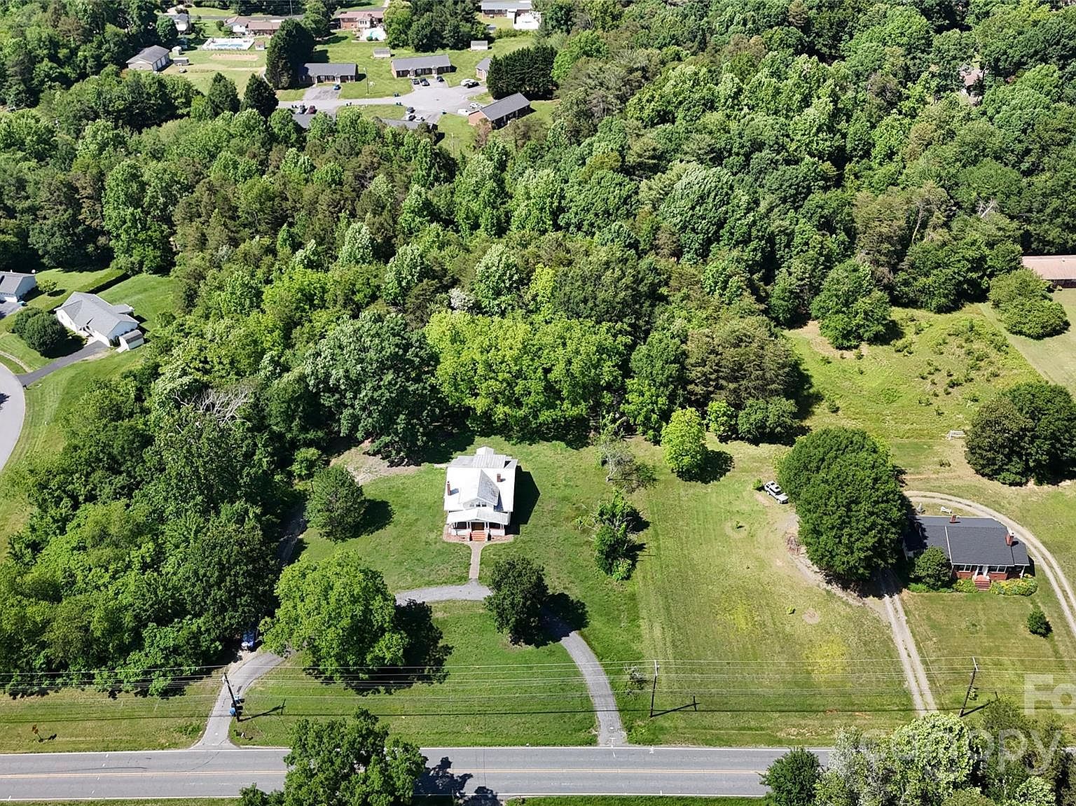 2645 Kool Park Rd NE Hickory, NC 28601 - Thumbnail 4