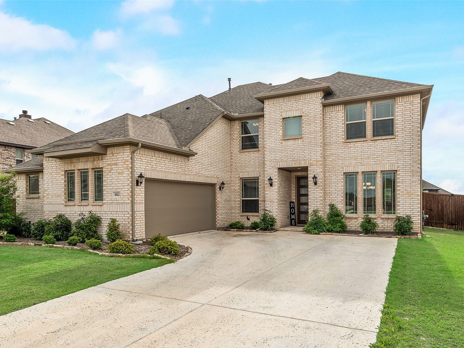 1042 Elmwood Dr Justin, TX 76247 - Thumbnail 4