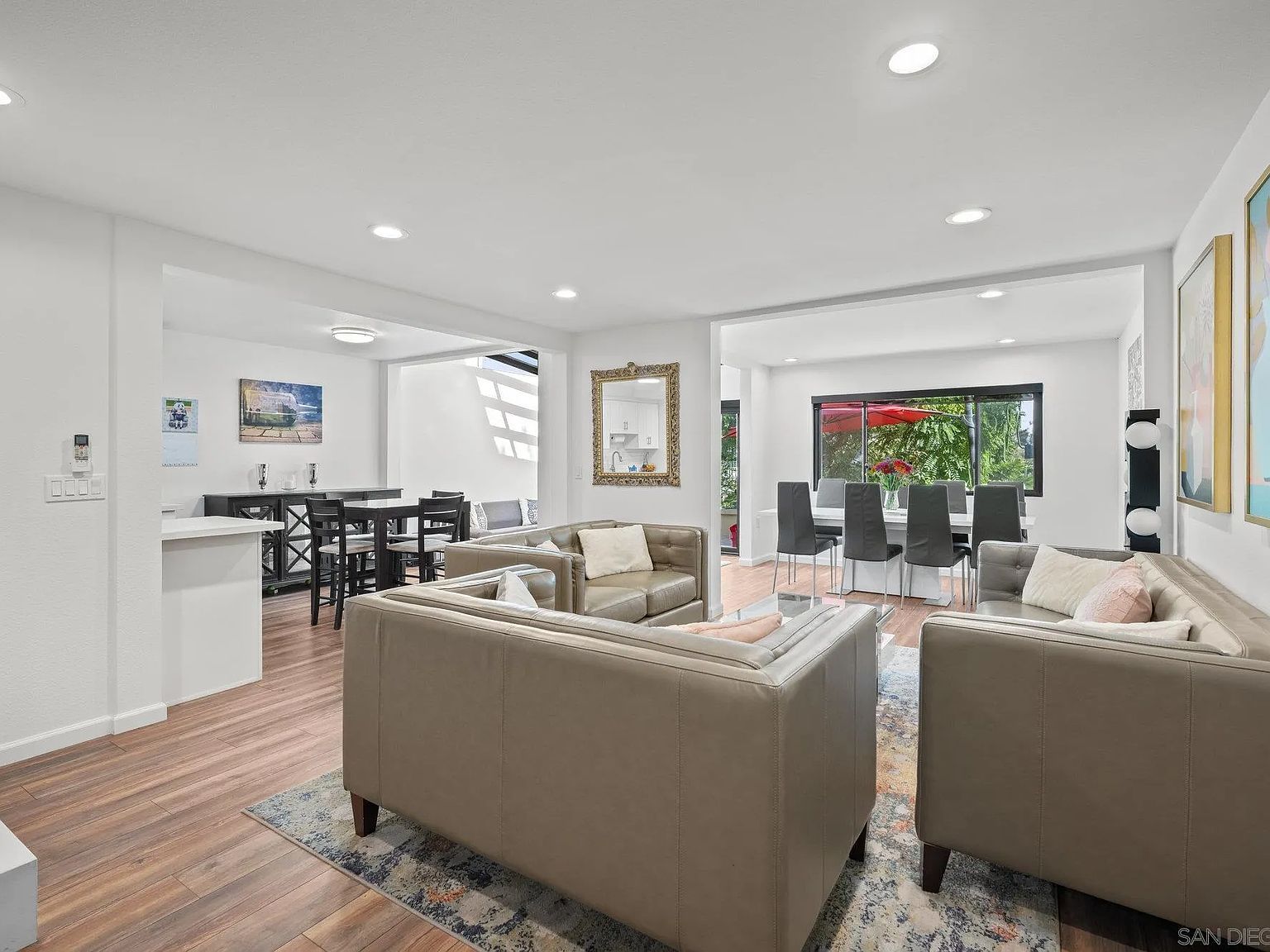 8963 Caminito Fresco La Jolla, CA 92037 - Thumbnail 4