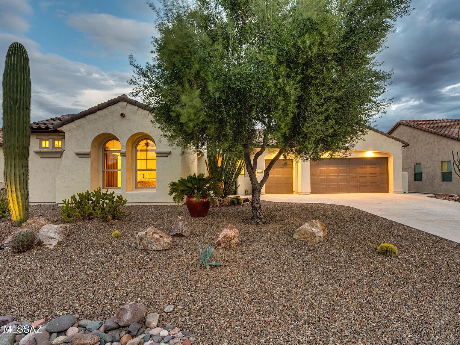 2198 E Madera Plateau Dr Green Valley, AZ 85614 - Thumbnail 4