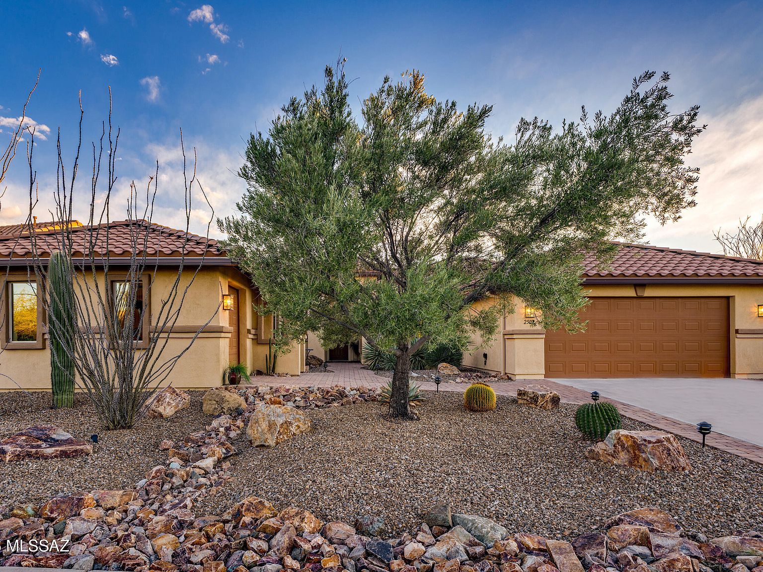 2502 E Glen Canyon Rd Green Valley, AZ 85614 - Thumbnail 4