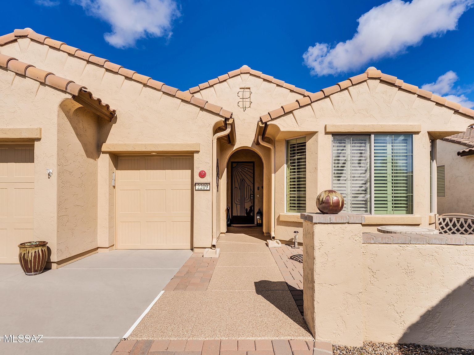 2209 E Bluejay Bluff Ln Green Valley, AZ 85614 - Thumbnail 4