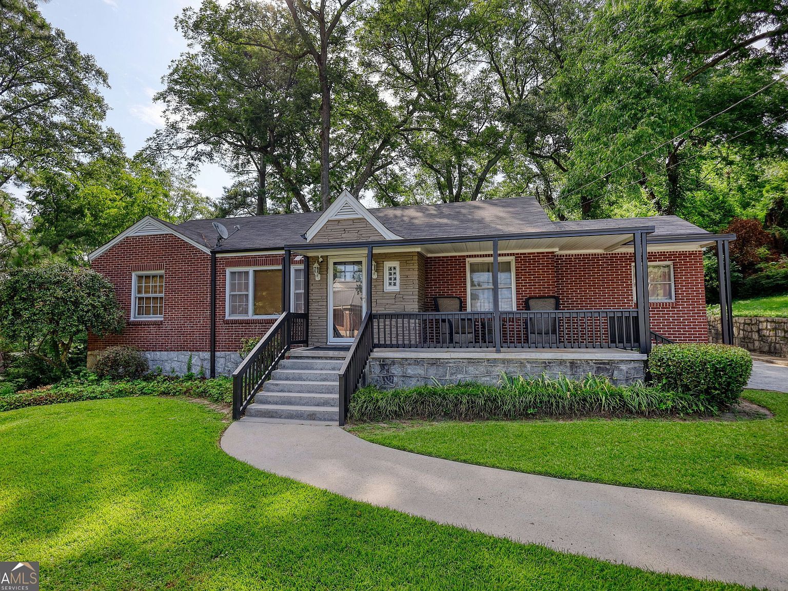 990 Oakland Ave SE Conyers, GA 30012 - Thumbnail 4