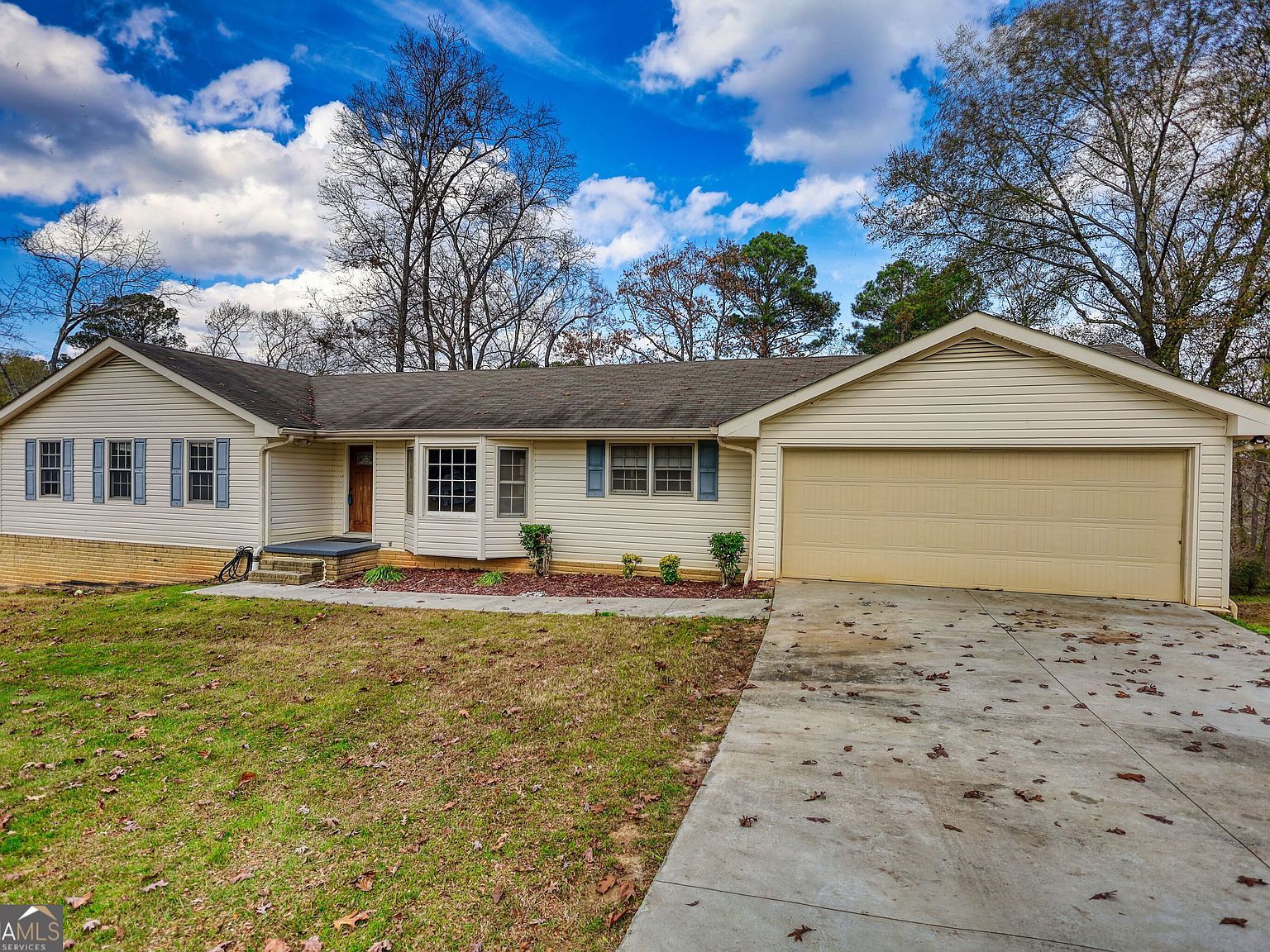 2289 Amberbrook Dr SW Conyers, GA 30094 - Thumbnail 4