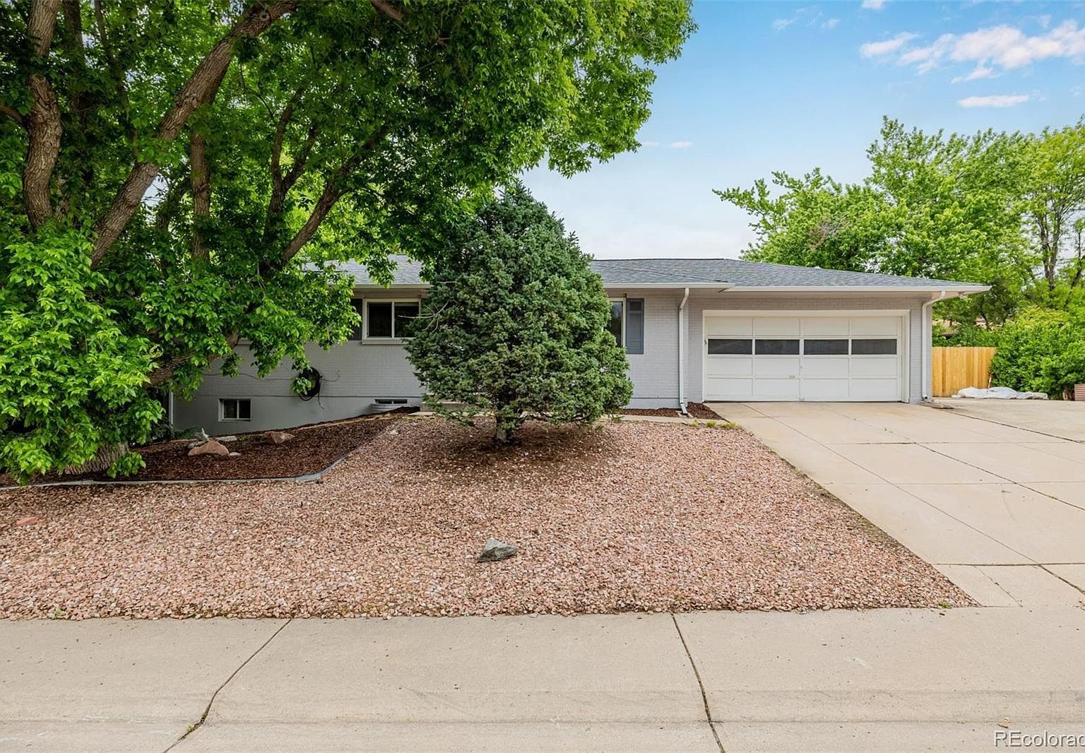 8231 E Lehigh Dr Denver, CO 80237 - Thumbnail 4