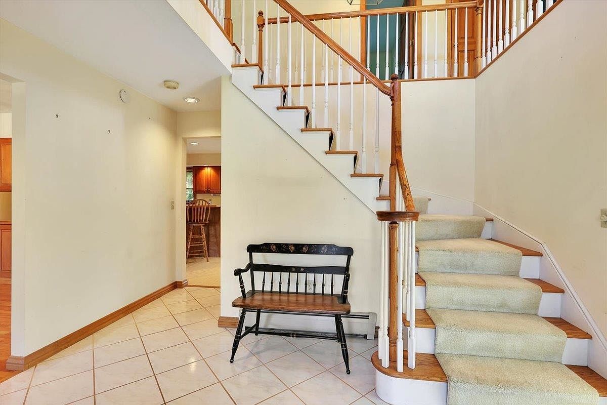 118 Stirling Pl Burlington, VT 05408 - Thumbnail 4