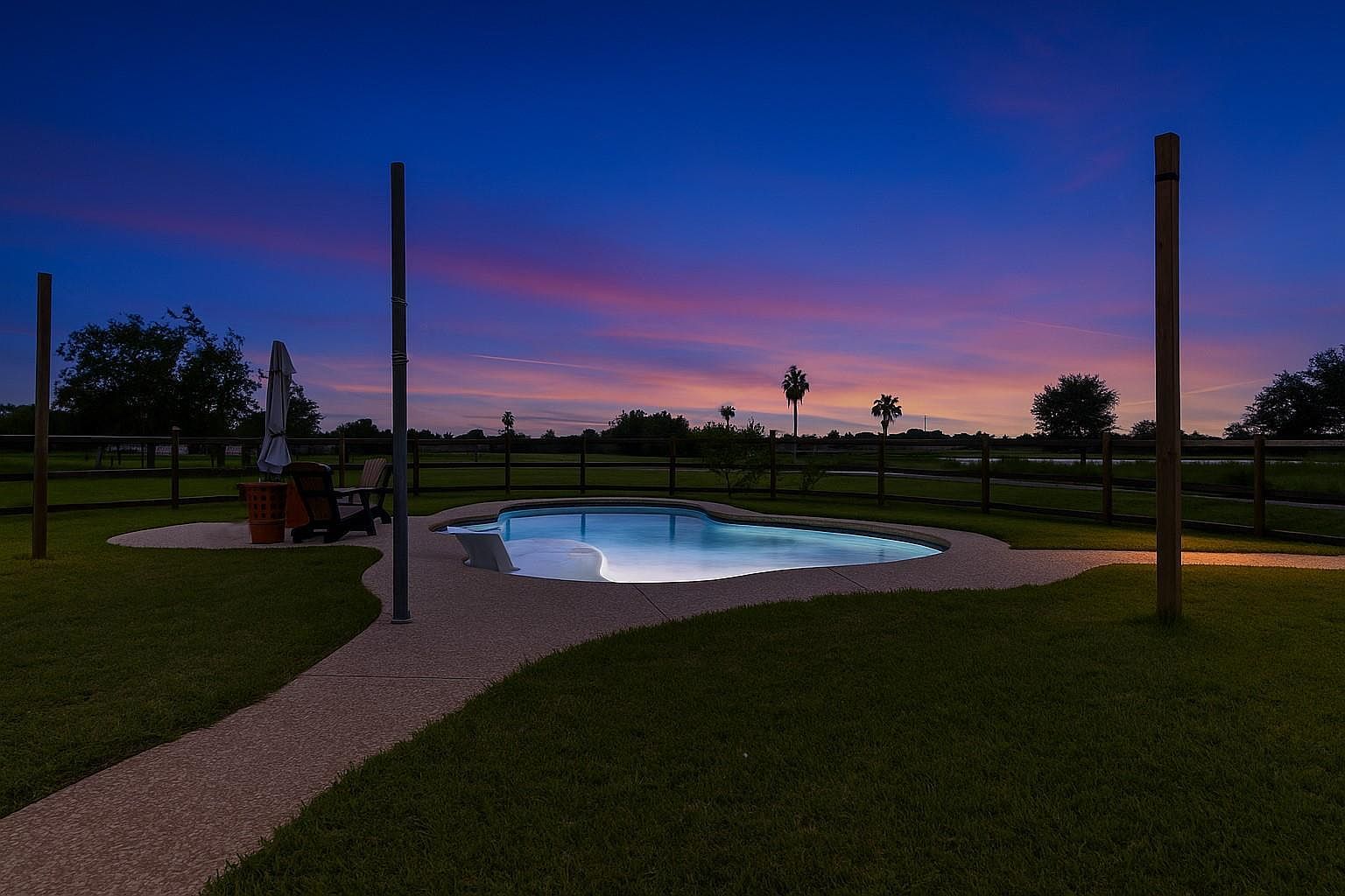 7902 S Redfish Dr Hitchcock, TX 77563 - Thumbnail 4