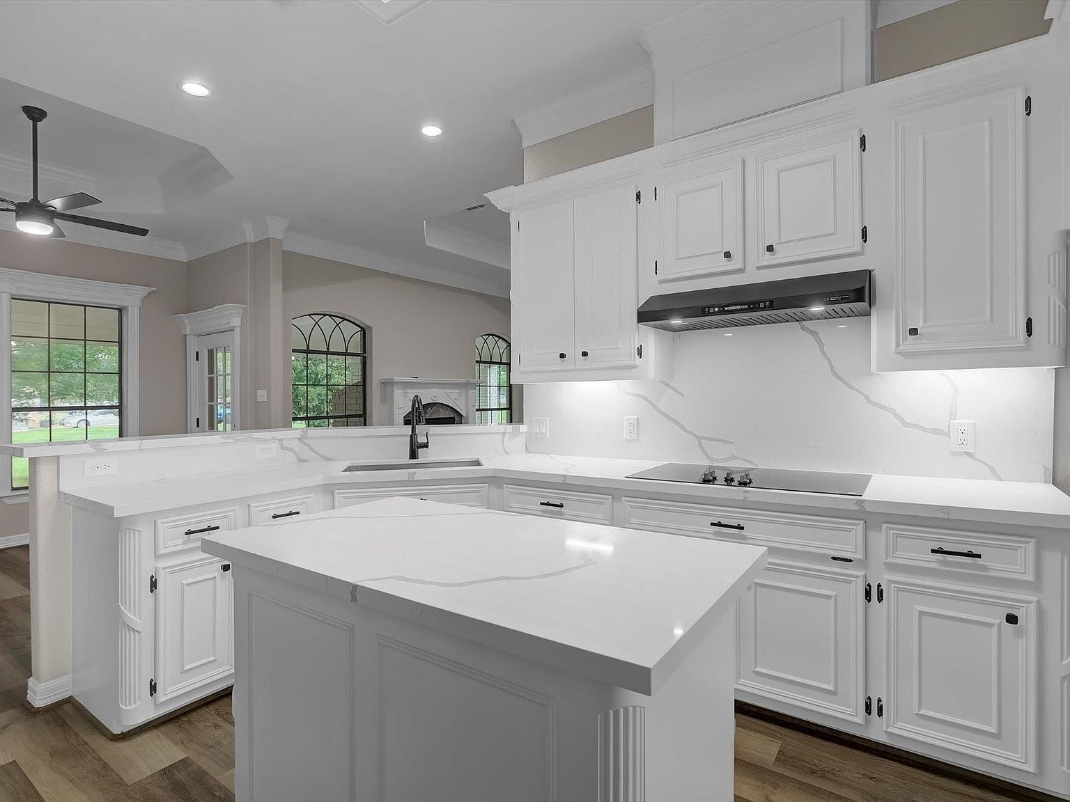 112 Washington Ave Clute, TX 77531 - Thumbnail 4