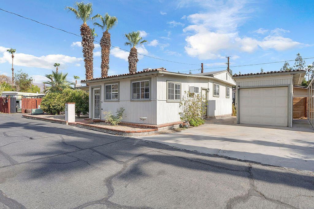 140 Jupiter St Palm Springs, CA 92264 - Thumbnail 4