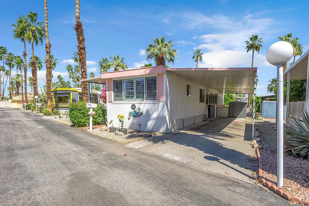 256 Wolf Cathedral City, CA 92234 - Thumbnail 4