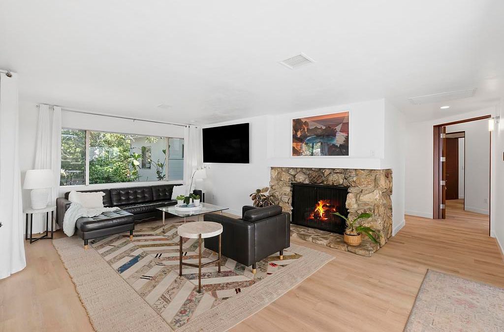 1645 Noma Ln Encinitas, CA 92024 - Thumbnail 4