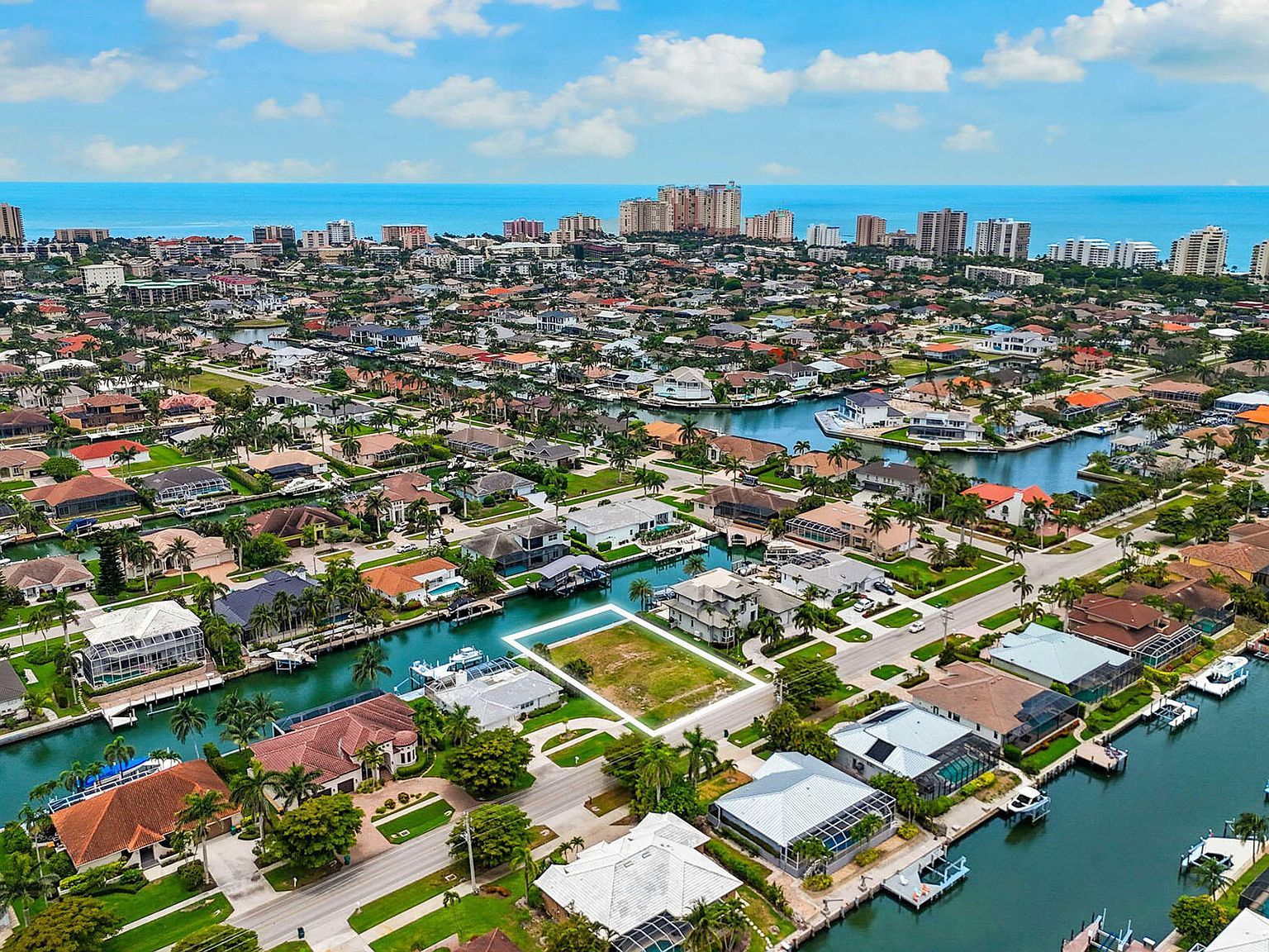 1173 Winterberry Dr Marco Island, FL 34145 - Thumbnail 4