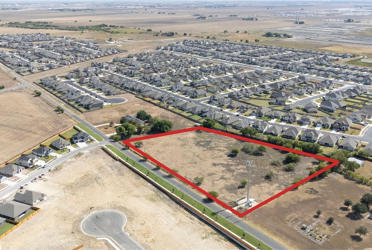 828 County Road 132 Hutto, TX 78634 - Thumbnail 4