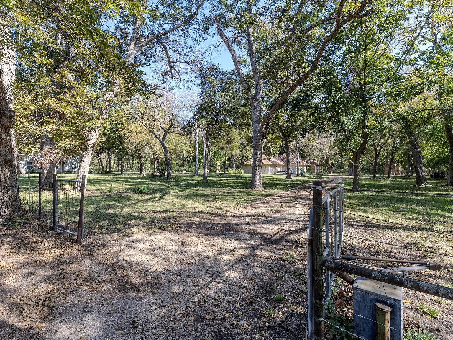 75 County Road 129 Taylor, TX 76574 - Thumbnail 4