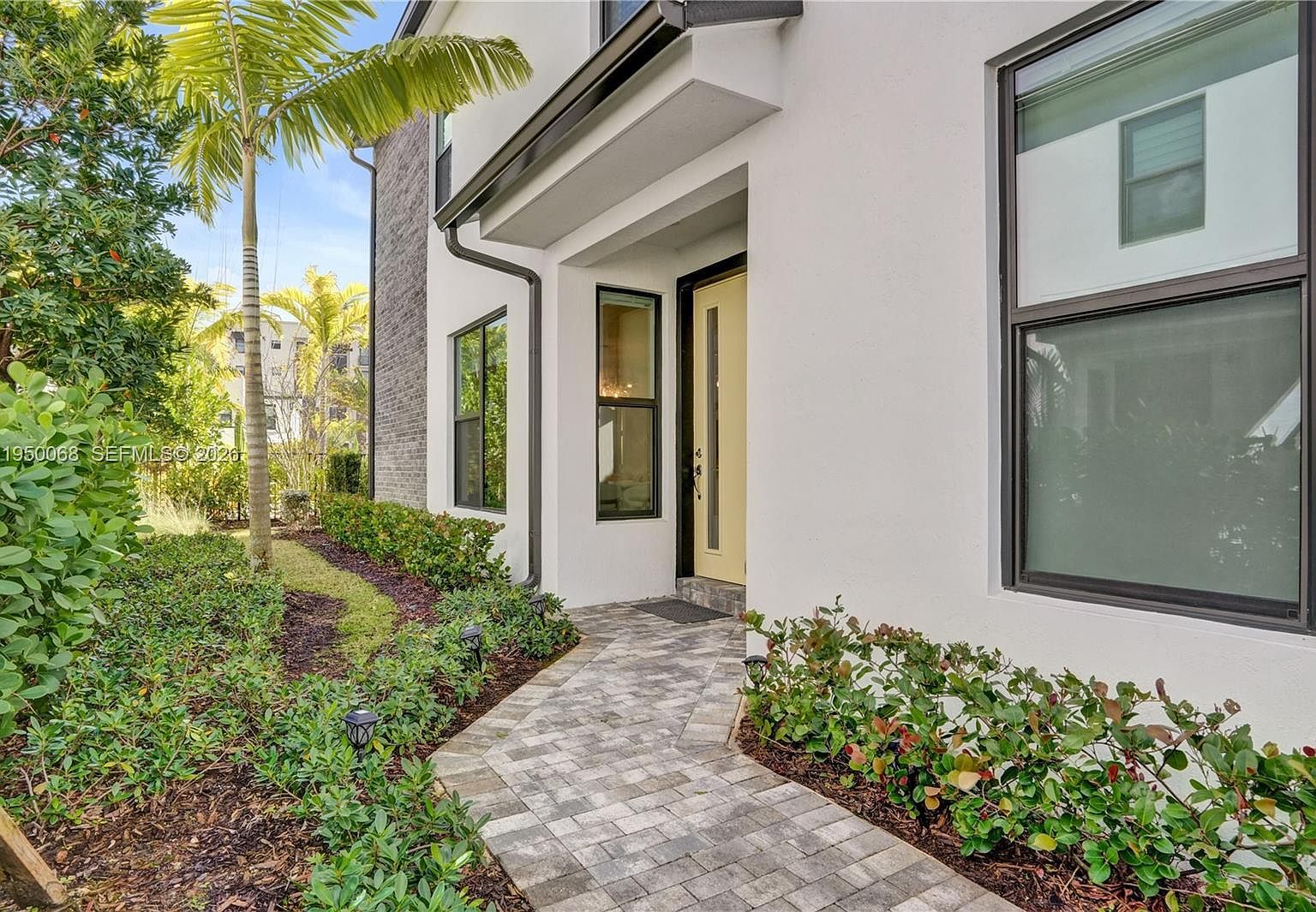 8360 NW 7th Pl Fort Lauderdale, FL 33324 - Thumbnail 4