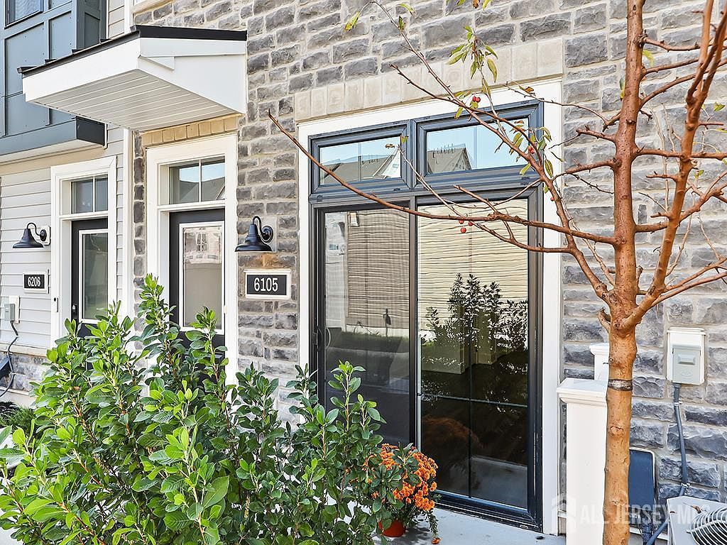 6105 Vivaldi Rd W Windsor, NJ 08540 - Thumbnail 4