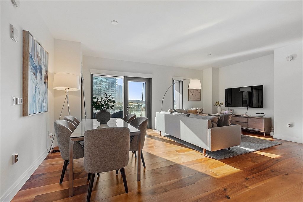 300 Pier 4 Blvd UNIT 3B Boston, MA 02210 - Thumbnail 4