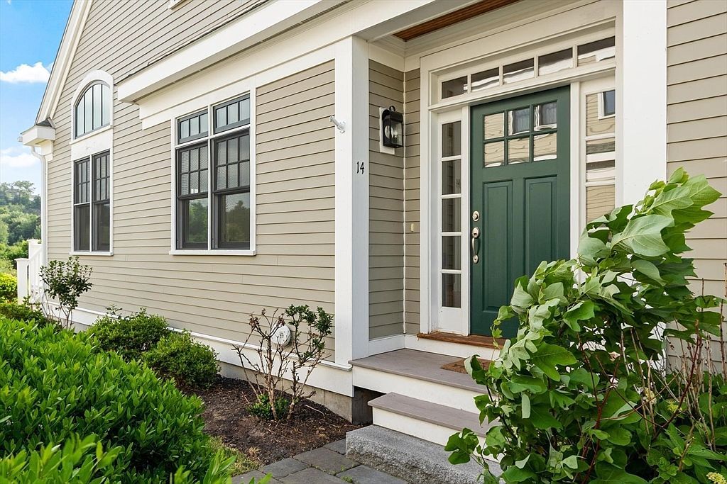 14 Millstone Dr Sherborn, MA 01770 - Thumbnail 4