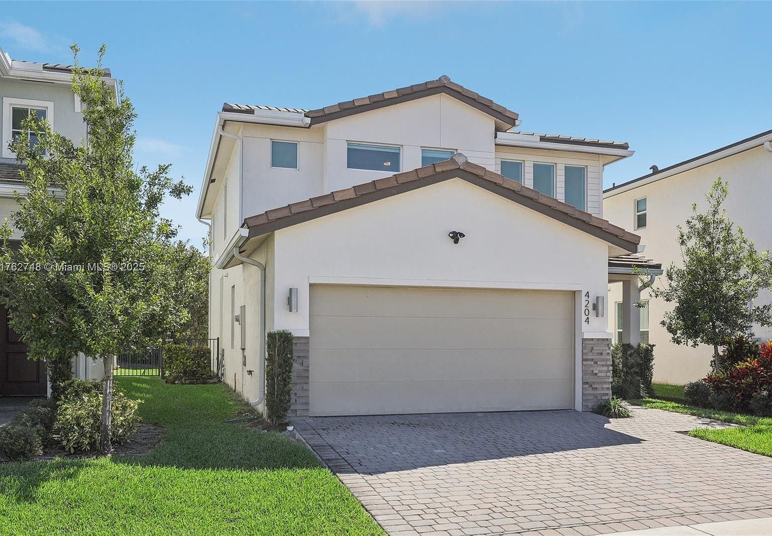 4204 Veleiros Ave Pompano Beach, FL 33064 - Thumbnail 4