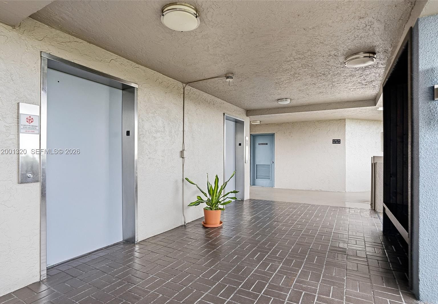 1001 Colony Point Cir APT 503 Pembroke Pines, FL 33026 - Thumbnail 4