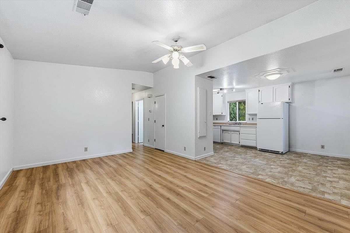 421 Brighton St Grass Valley, CA 95945 - Thumbnail 4