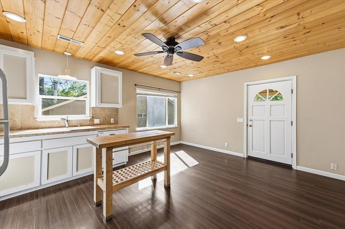 10747 Bartlett Dr Grass Valley, CA 95945 - Thumbnail 4