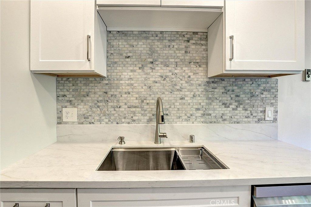 1301 S Atlantic Blvd APT 425B Monterey Park, CA 91754 - Thumbnail 4