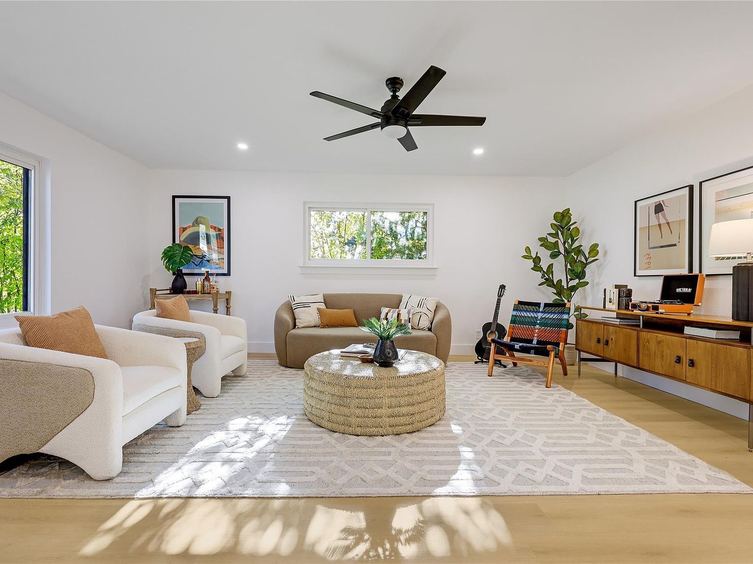 813 Cardiff Dr Austin, TX 78745 - Thumbnail 4