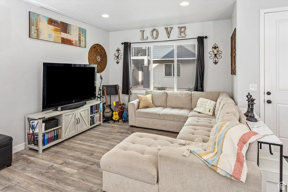 15091 S Reins Way W Riverton, UT 84065 - Thumbnail 4