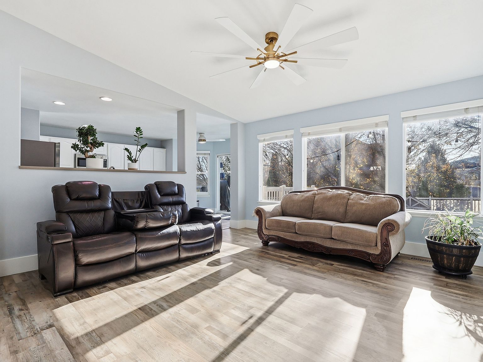 71 E Hunters Hvn Saratoga Springs, UT 84045 - Thumbnail 4