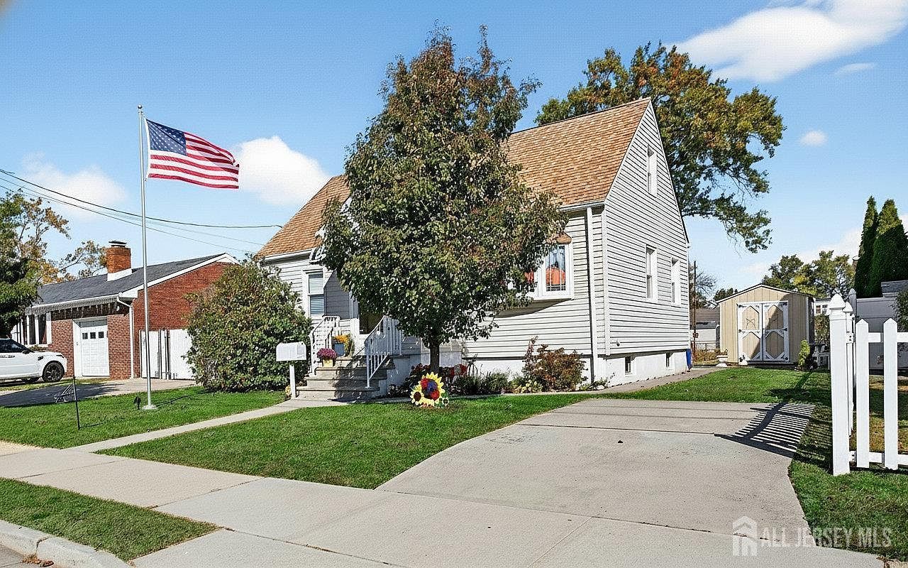 6 Elmwood Ave Carteret, NJ 07008 - Thumbnail 4