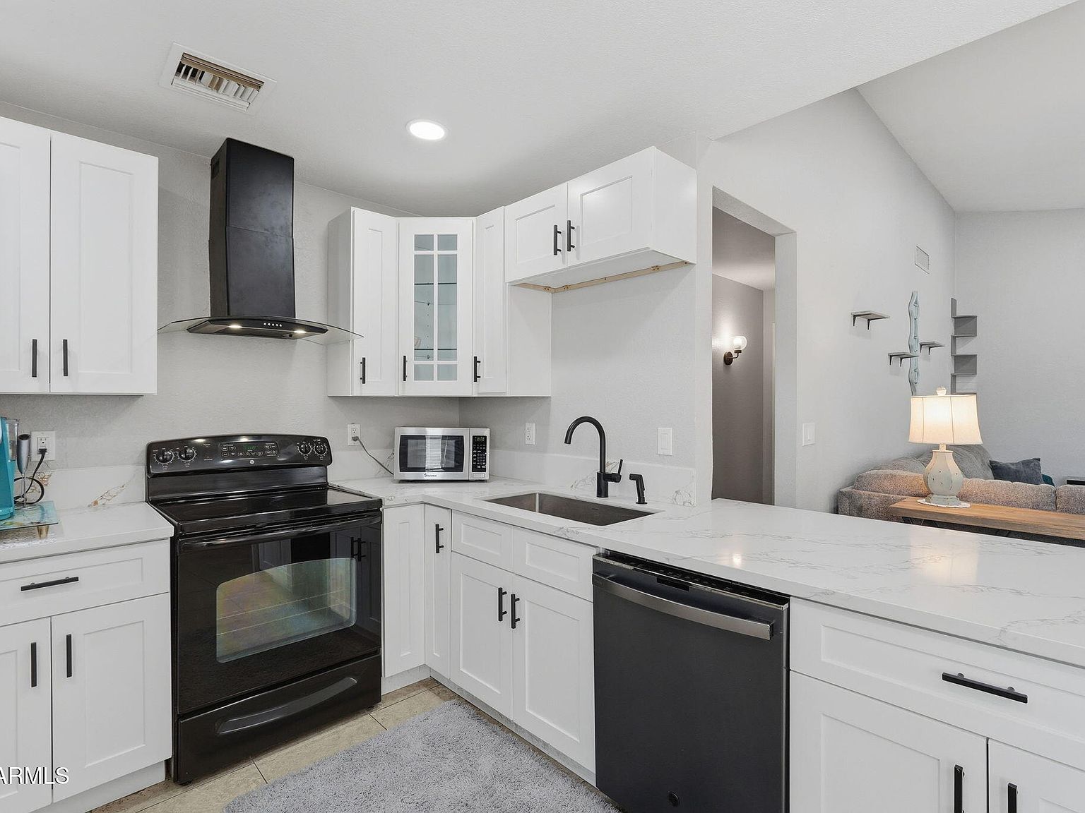 6314 W Lawrence Ln Glendale, AZ 85302 - Thumbnail 4