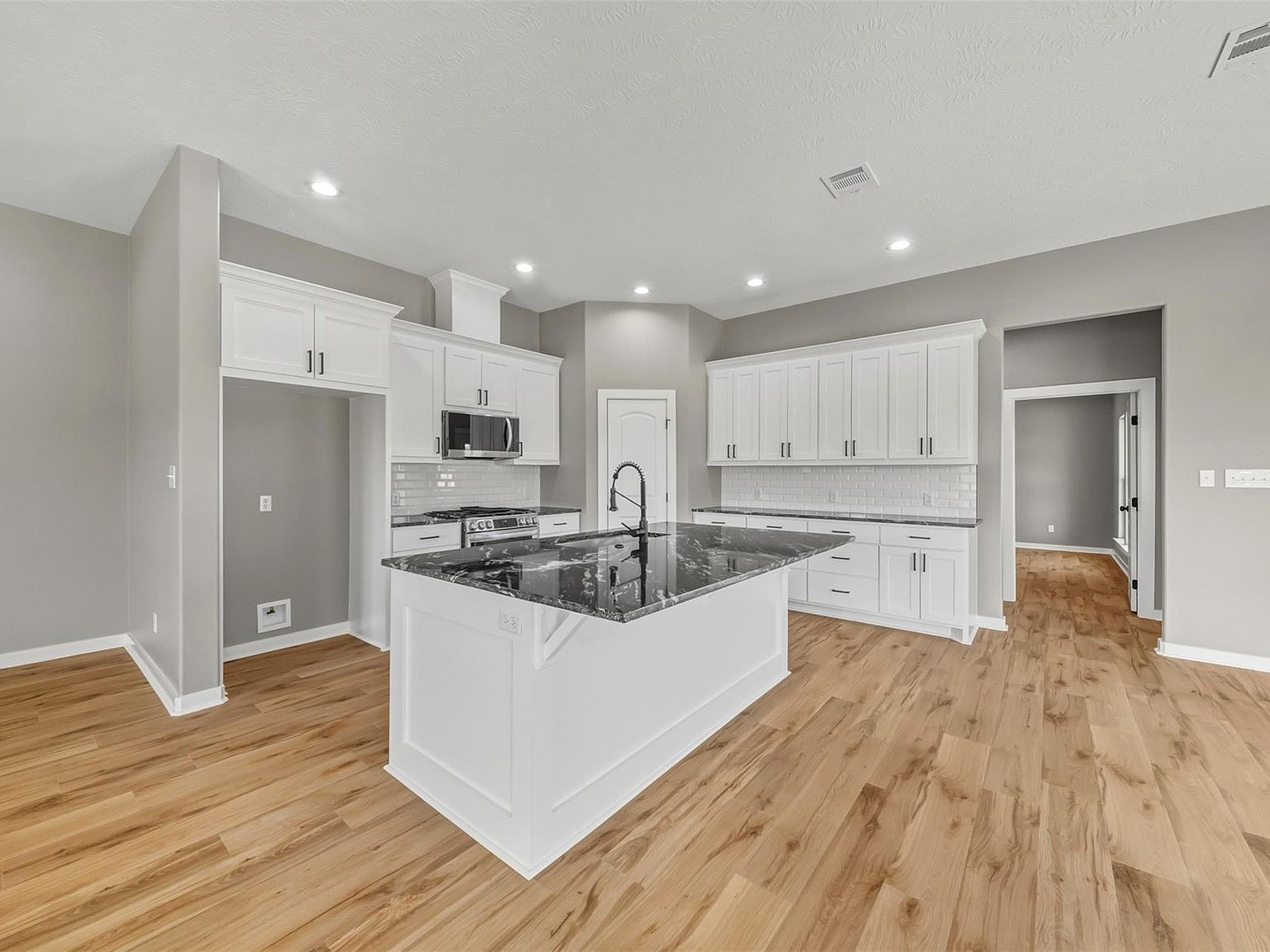 855 Mimosa Ln Franklin, TX 77856 - Thumbnail 4