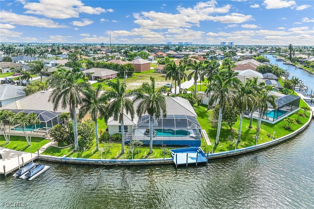 1735 SW 43rd Ter Cape Coral, FL 33914 - Thumbnail 4