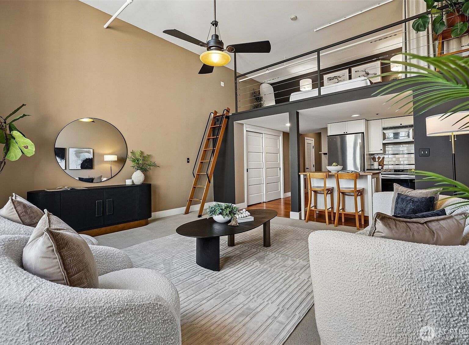 201 Galer St APT 534 Seattle, WA 98109 - Thumbnail 4