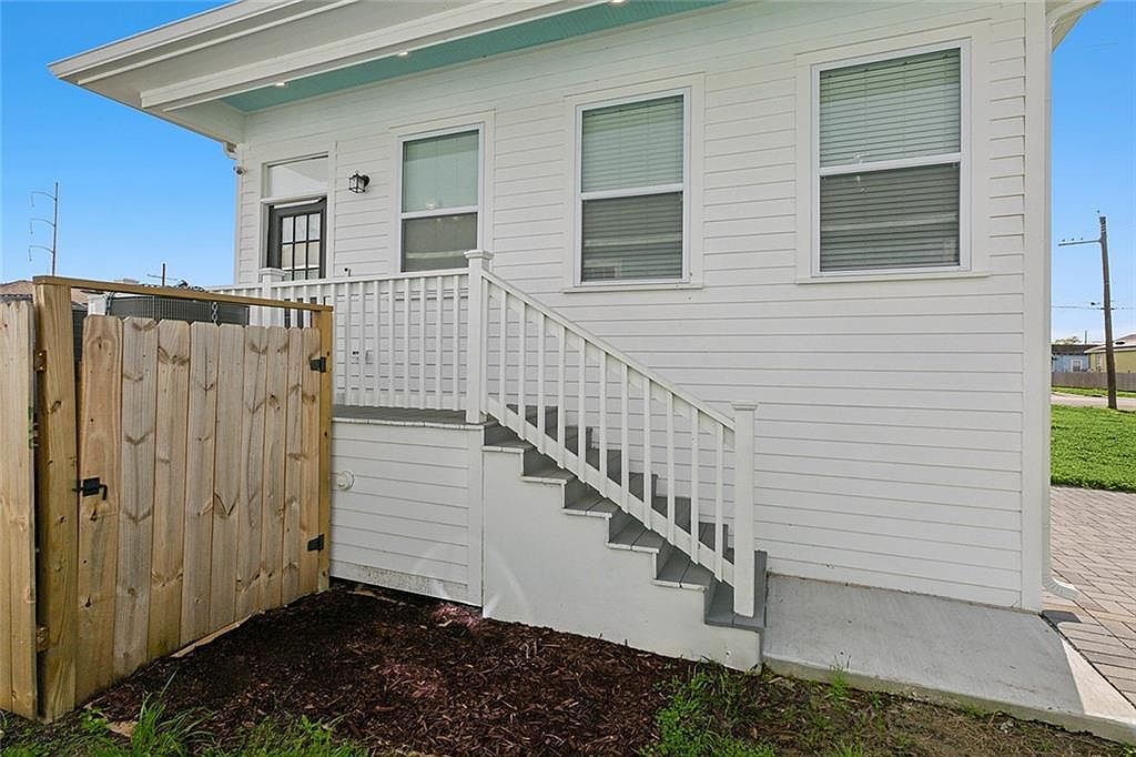 8733-35 Olive St New Orleans, LA 70118 - Thumbnail 4