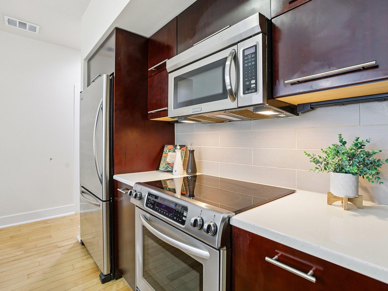 603 Davis St APT 2007 Austin, TX 78701 - Thumbnail 4