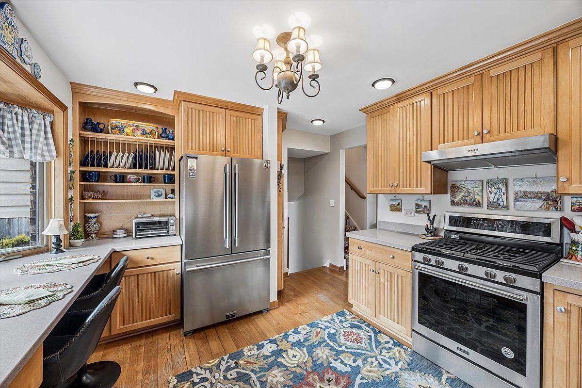 425 79th St Willowbrook, IL 60527 - Thumbnail 4