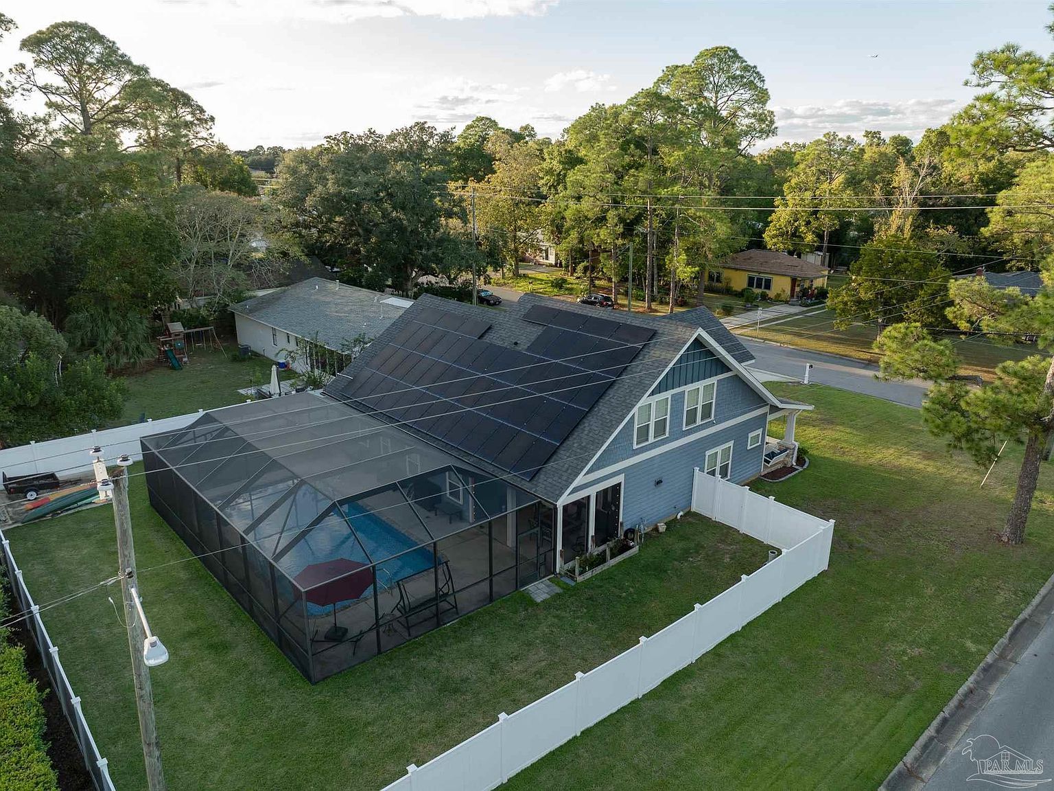 1613 E Fisher St Pensacola, FL 32503 - Thumbnail 4