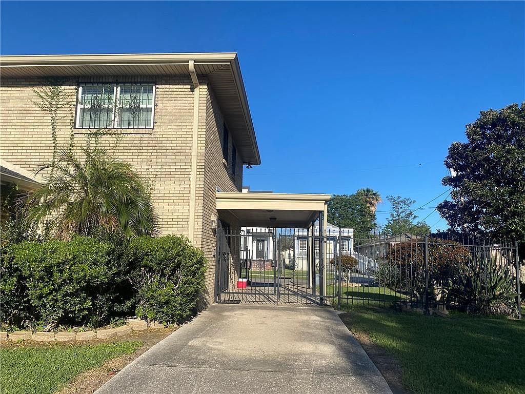 4215 Saint Bernard Ave New Orleans, LA 70122 - Thumbnail 4