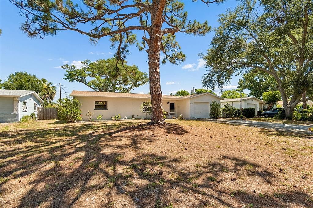 2085 68th Ave S Saint Petersburg, FL 33712 - Thumbnail 4