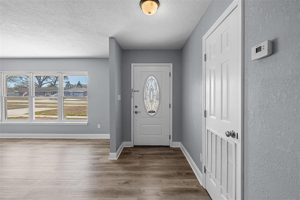 606 Bama Rd Brandon, FL 33511 - Thumbnail 4