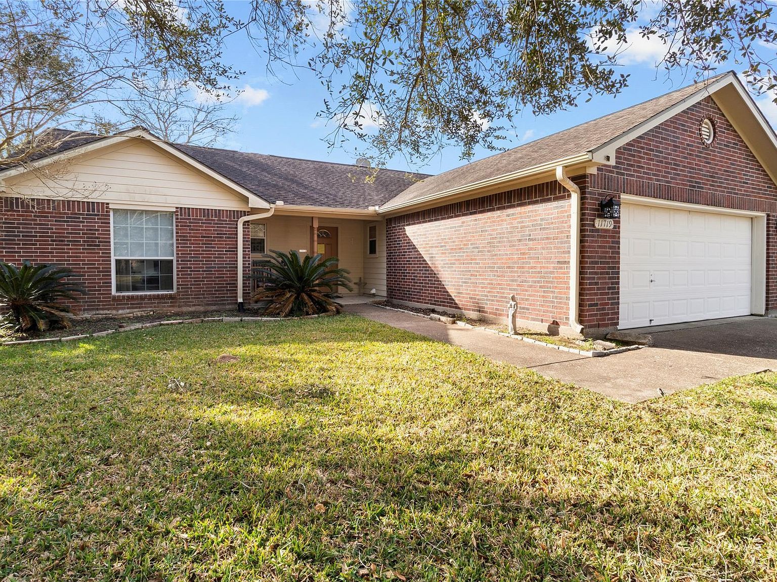 11719 Santa Fe Trl Santa Fe, TX 77510 - Thumbnail 4