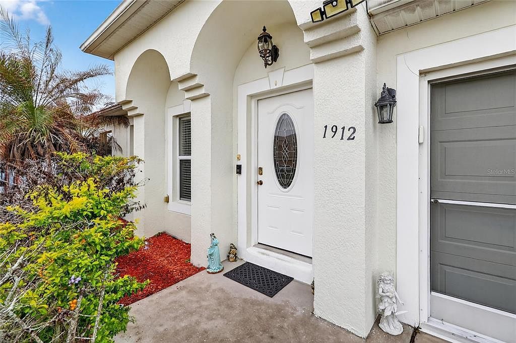 1912 Lakeview Pl Poinciana, FL 34759 - Thumbnail 4