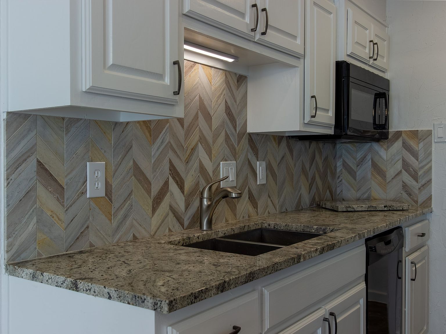 2240 Tarpley Rd APT 62 Carrollton, TX 75006 - Thumbnail 4